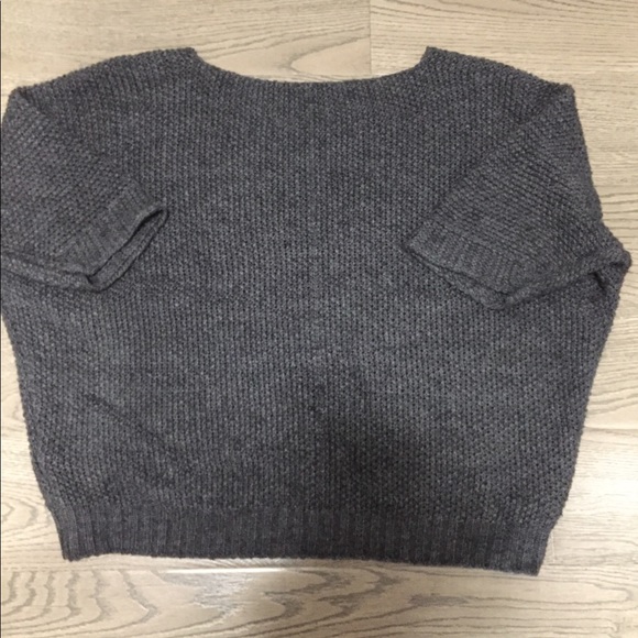 Cropped Grey knit sweater - Picture 3 of 15